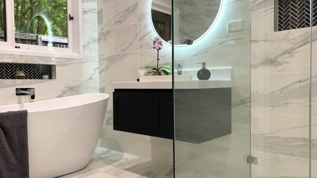 10 essential accessories for your renovated bathroom e1684729192371 edited 2048x1152 1